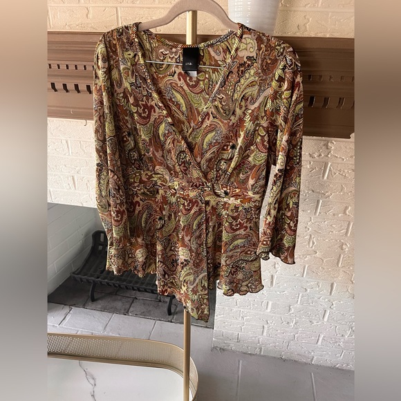 Flowing V-Neck Top - Picture 1 of 4